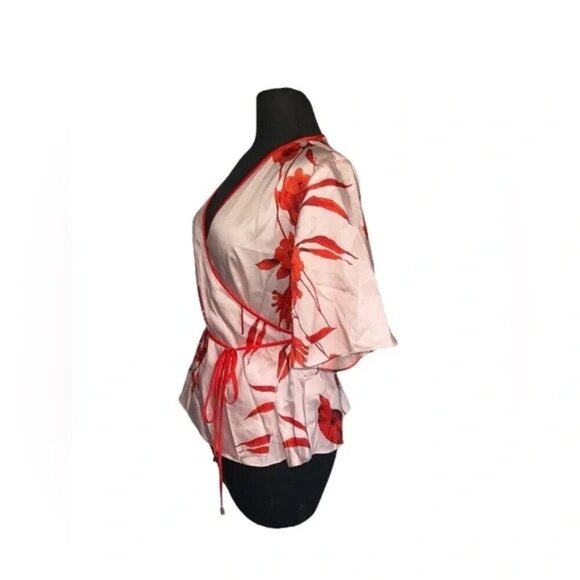 Ted Barker London Melanie Fantasia Floral Kimono Satin wrap blouse | Small - Picture 3 of 8
